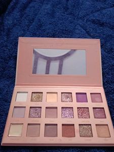 Nude Eyeshadow Palette