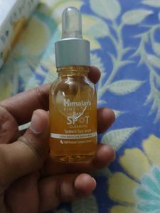 Himalaya Dark Spot Clearing Turmeric Face Serum