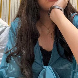 Chic Tie-Front Blue Tie-Dye Blouse