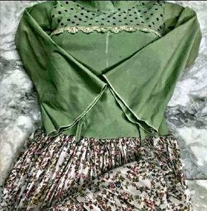 Elegant Floral Pleated Maxi Dress
