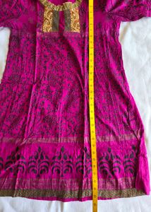Beautiful Pink Kurta set with Intricate Design