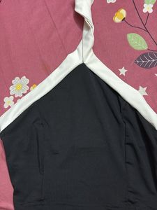 Stylish Halter Neck Crop Top