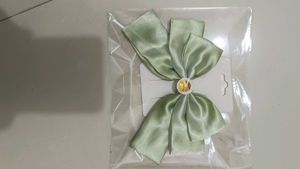 Elegant Green Satin Bow Hair Clip