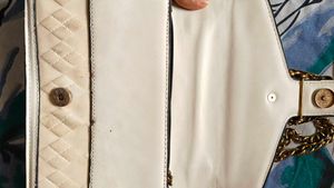 Chic Quilted Shoulder Bag with Chain