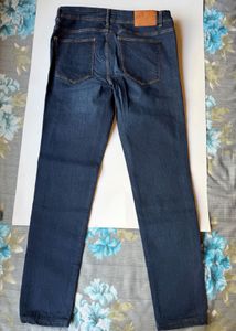 Zara Dark Wash Skinny Jeans (USA 8)