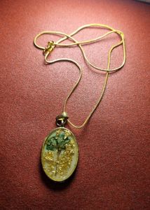 Unique Real Flower &amp; Gold Flakes Pendant Necklace