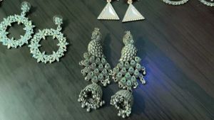 Elegant Jewelry Set with Earrings &amp; Ring