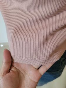 Women's Pink Ribbed Long Sleeve Crop Top