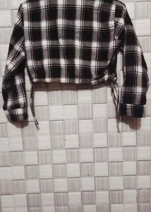 Chic Plaid Cropped top Shirt with Drawstring
