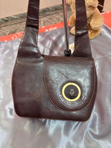 OZOAND AUSTRALIA Vintage Maroon Leather Shoulder B