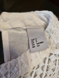 H&amp;M crochet White TShirt 30" Formal Classy