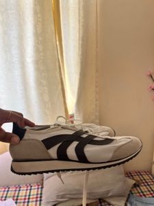 Stylish Women's Sneakers