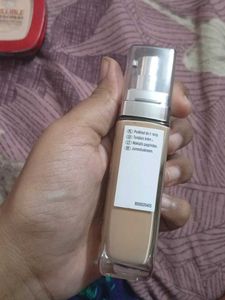 combo of L'Oreal True Match Foundation ,compact