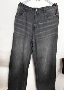 jeans for mid size girlie
