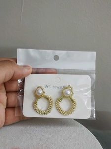 Pearl Drop Earrings
