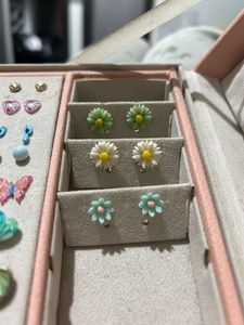 Studs, Earrings