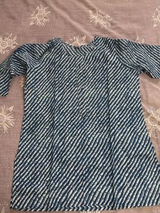 Blue &amp; White Striped short Cotton Kurta