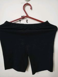 Black short Pants