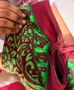 Maroon &amp; Green Paisley Print Saree