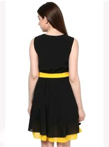 Women's Georgette Black Yellow Western Tunic