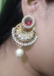 Lovely Fancy Party Wear Earring