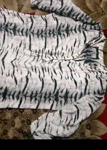 Stylish Tiger Print Top