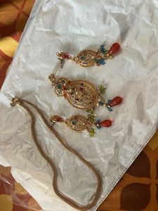 Gold-toned Necklace and Earring Set