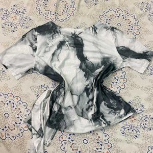 Abstract Print Tie-Front Top