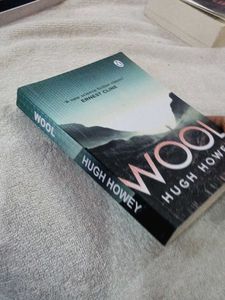 Wool by Hugh Howey - Sci-Fi Novel