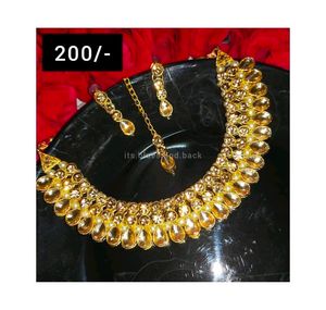 CLEARANCE SALE At just 90/- Buy any choker set