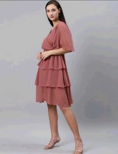 Beautiful pink flared dress 💗