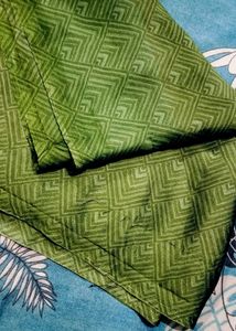 Elegant Green Geometrical Print Saree