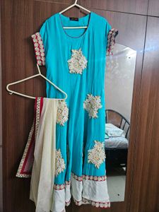 Beautiful Blue &amp; White flared kurta