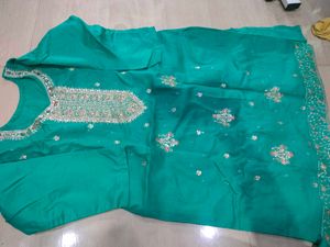 XXL unsed Embellished Teal Kurta Top