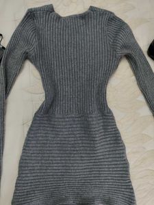 y2k ribbed grey sweater