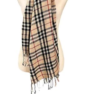 Aunthetic Burberry Scarf - Classic Style