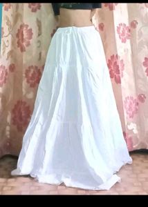 New white Cotton Skirt✨
