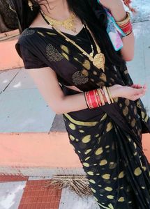 Elegant Black &amp; Gold Saree