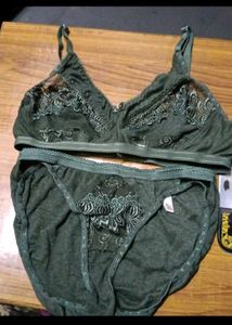 Lace Trimmed Bra and Panty Set