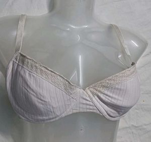 ⭐ Comfortable Striped Bra