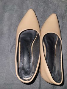 Beige Block Heels – UK 4 / EU 37
