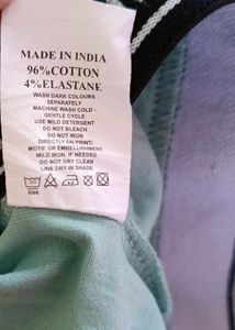 Im Selling a Fitted Top