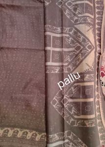 Elegant Saree with Beautiful Border