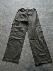 ALO Yoga Black Baggy Cargo Pants | Size S | Street