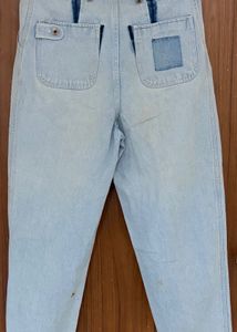 Premium Light Wash High-Waisted Jeans (Size 34) -