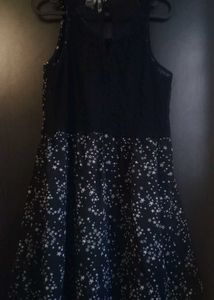 🎀👗Classy and Chic mini dress👗🎀