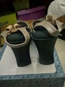 Stylish Taupe Block Heel Sandals