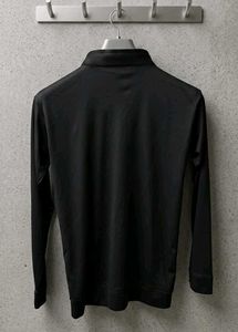 yea sports shrug hai