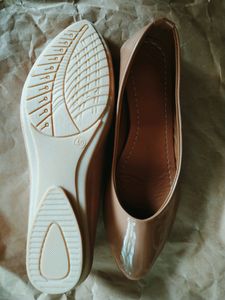 Nude Peach Bellies