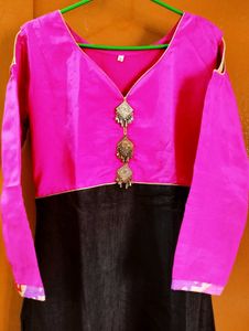Pink & Black Embellished Kurti